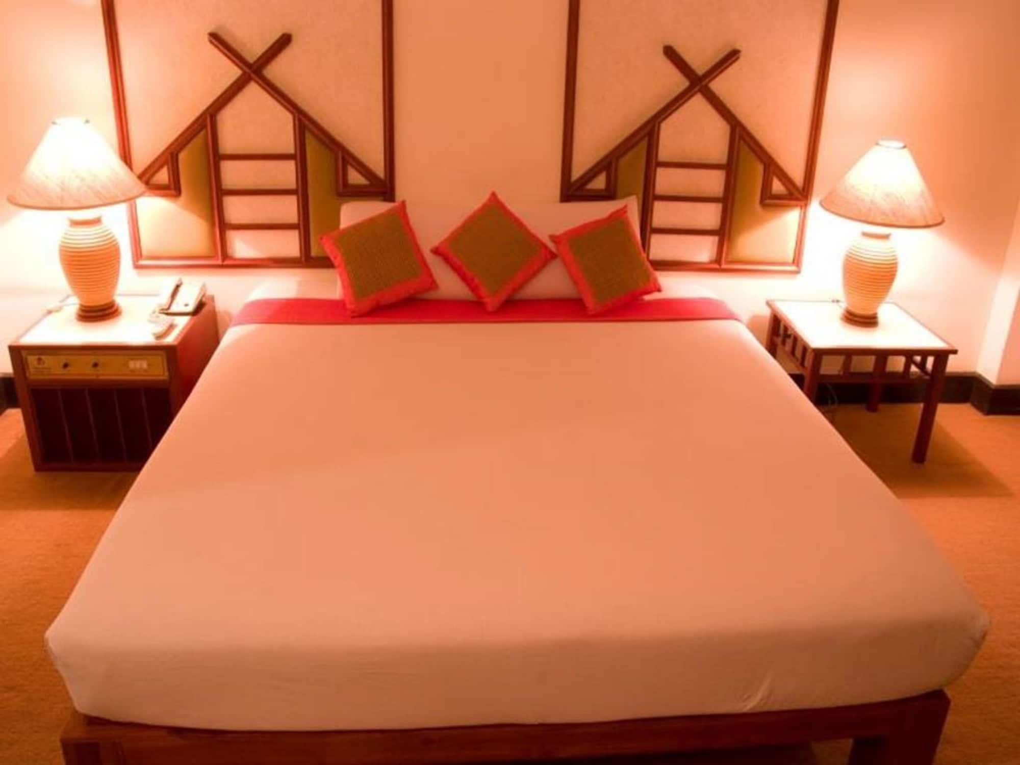 Seeharaj Hotel Uttaradit Eksteriør billede