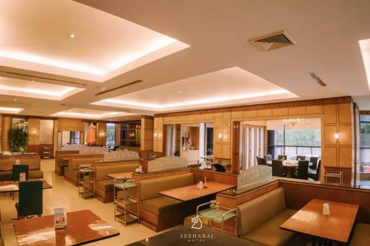 Seeharaj Hotel Uttaradit Eksteriør billede