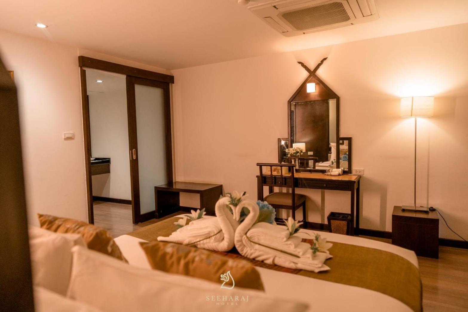 Seeharaj Hotel Uttaradit Eksteriør billede