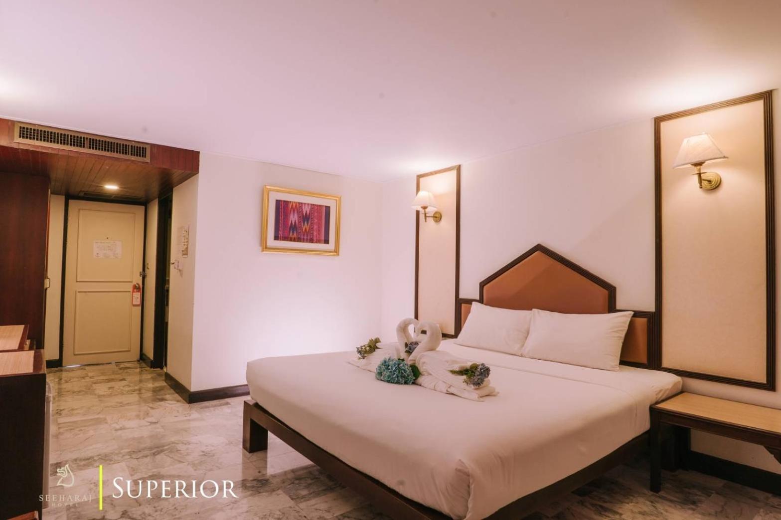Seeharaj Hotel Uttaradit Eksteriør billede
