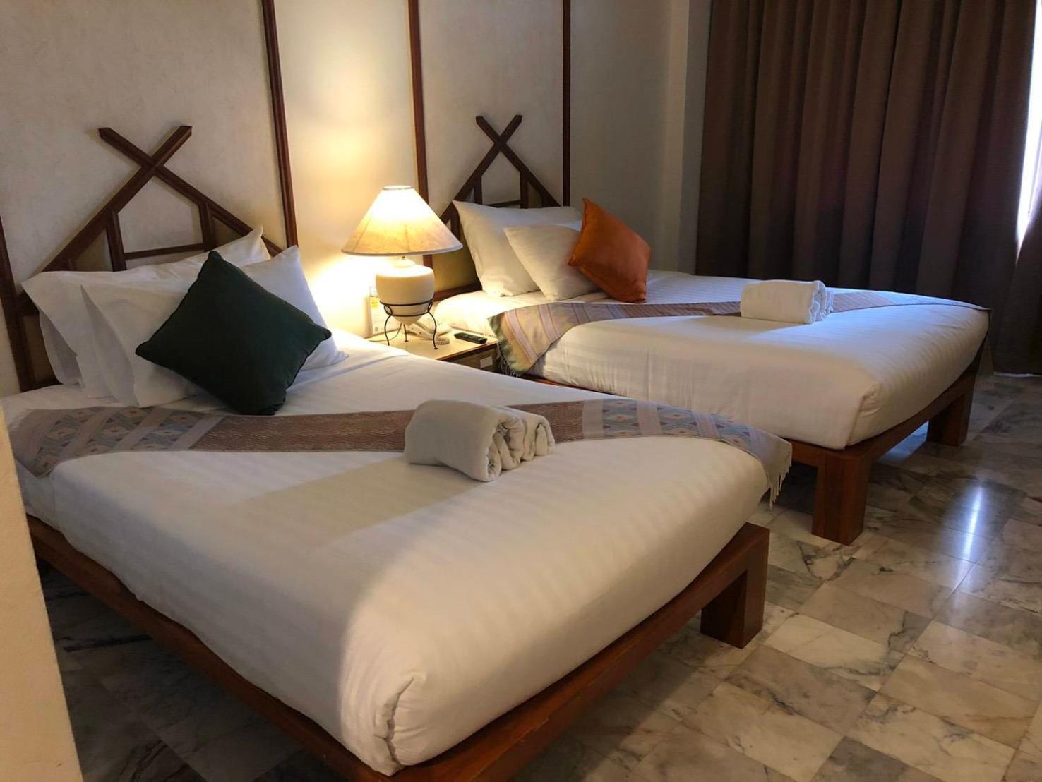 Seeharaj Hotel Uttaradit Eksteriør billede