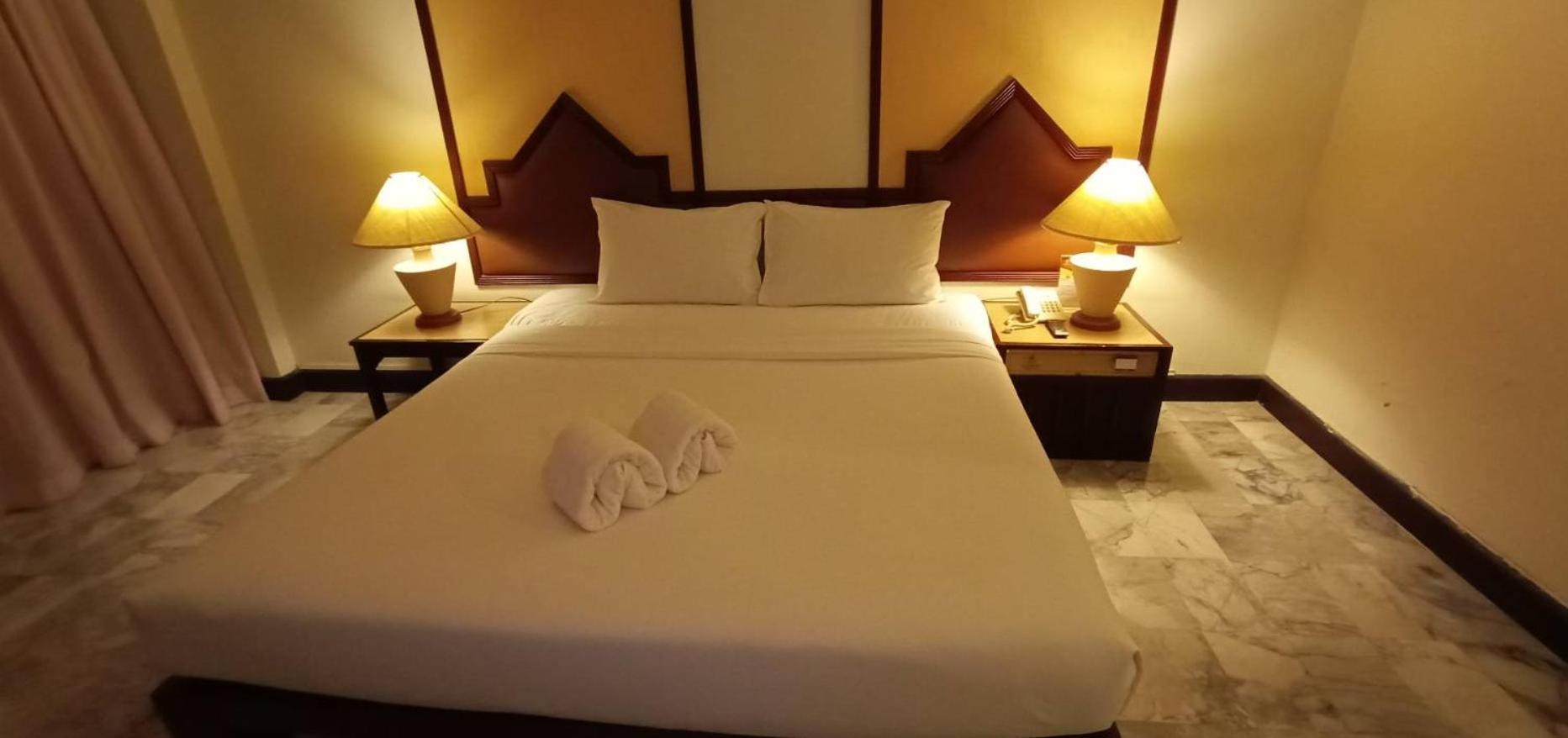 Seeharaj Hotel Uttaradit Eksteriør billede