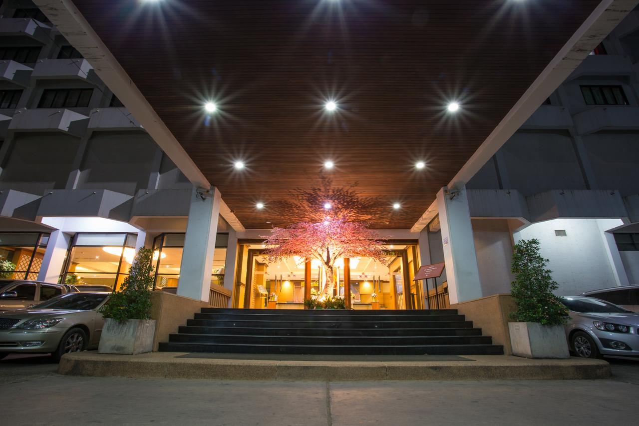Seeharaj Hotel Uttaradit Eksteriør billede