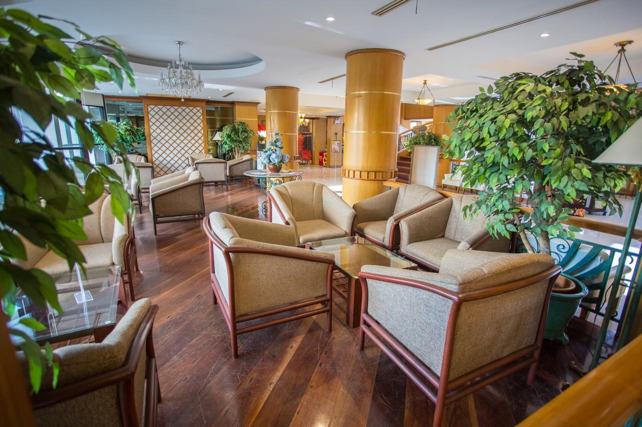Seeharaj Hotel Uttaradit Eksteriør billede