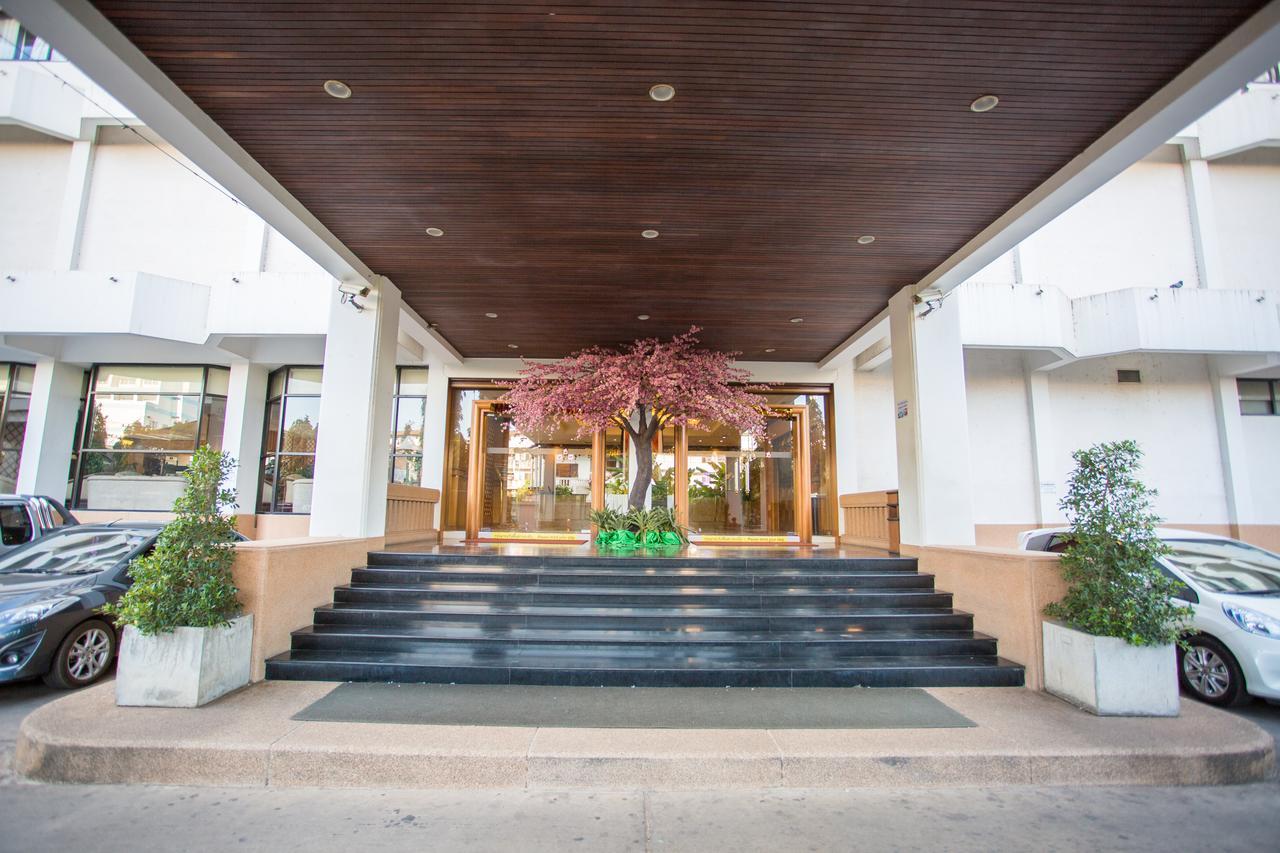 Seeharaj Hotel Uttaradit Eksteriør billede