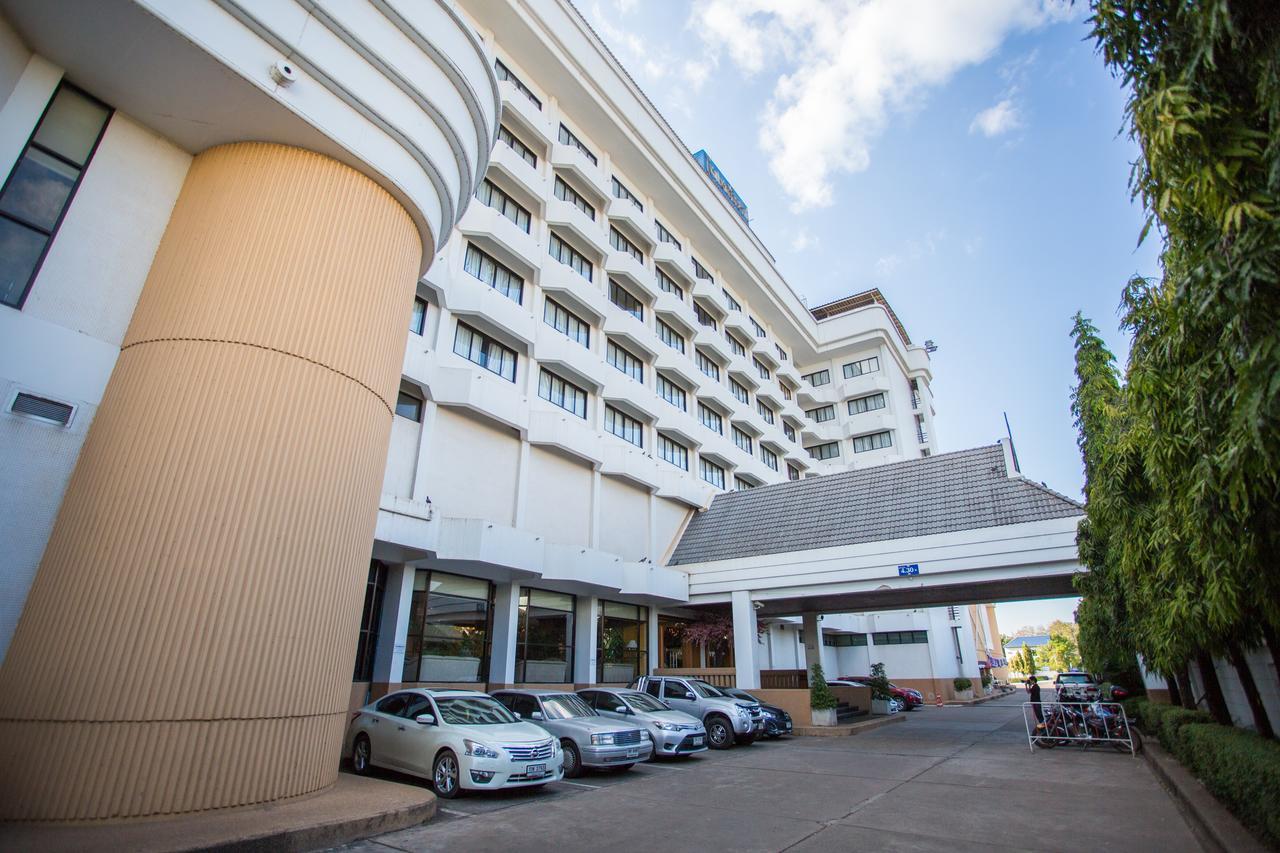 Seeharaj Hotel Uttaradit Eksteriør billede